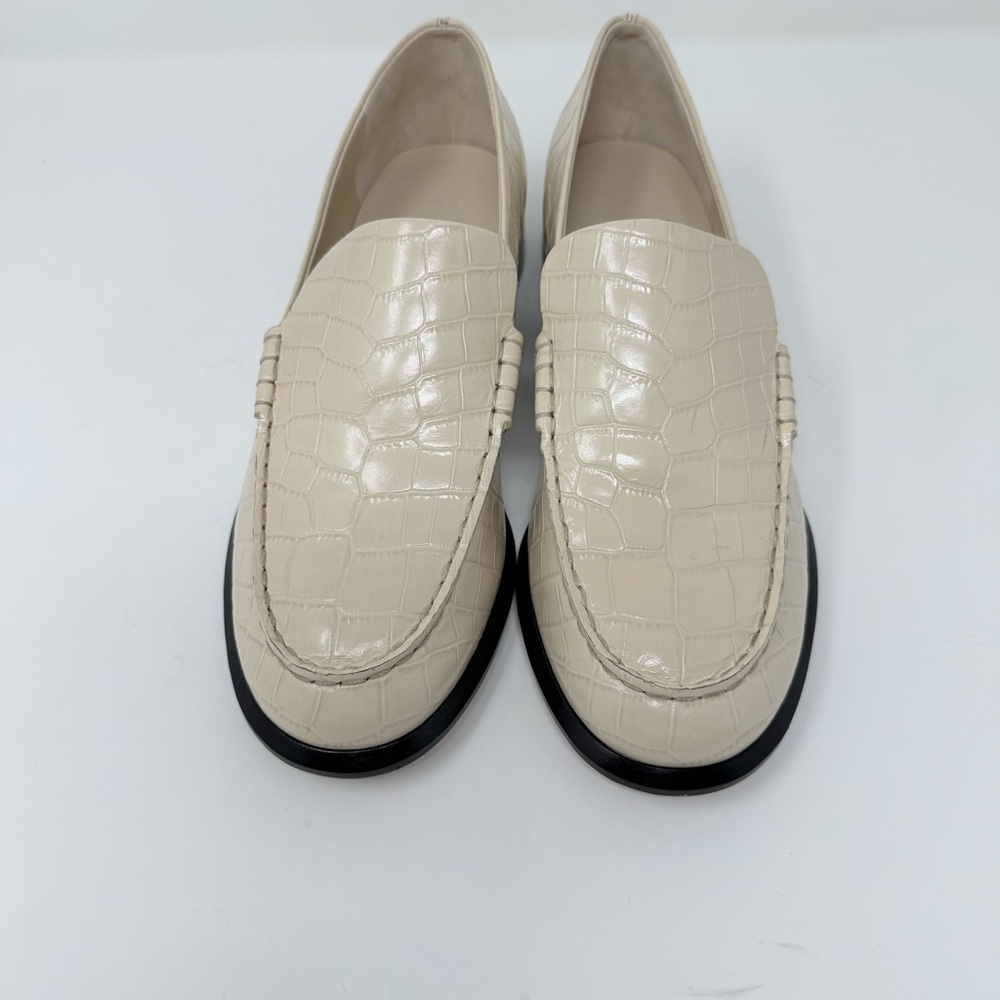 New Vince Naomi Loafer Birch Sand Croc Embossed Sz 7 - Picture 9 of 14